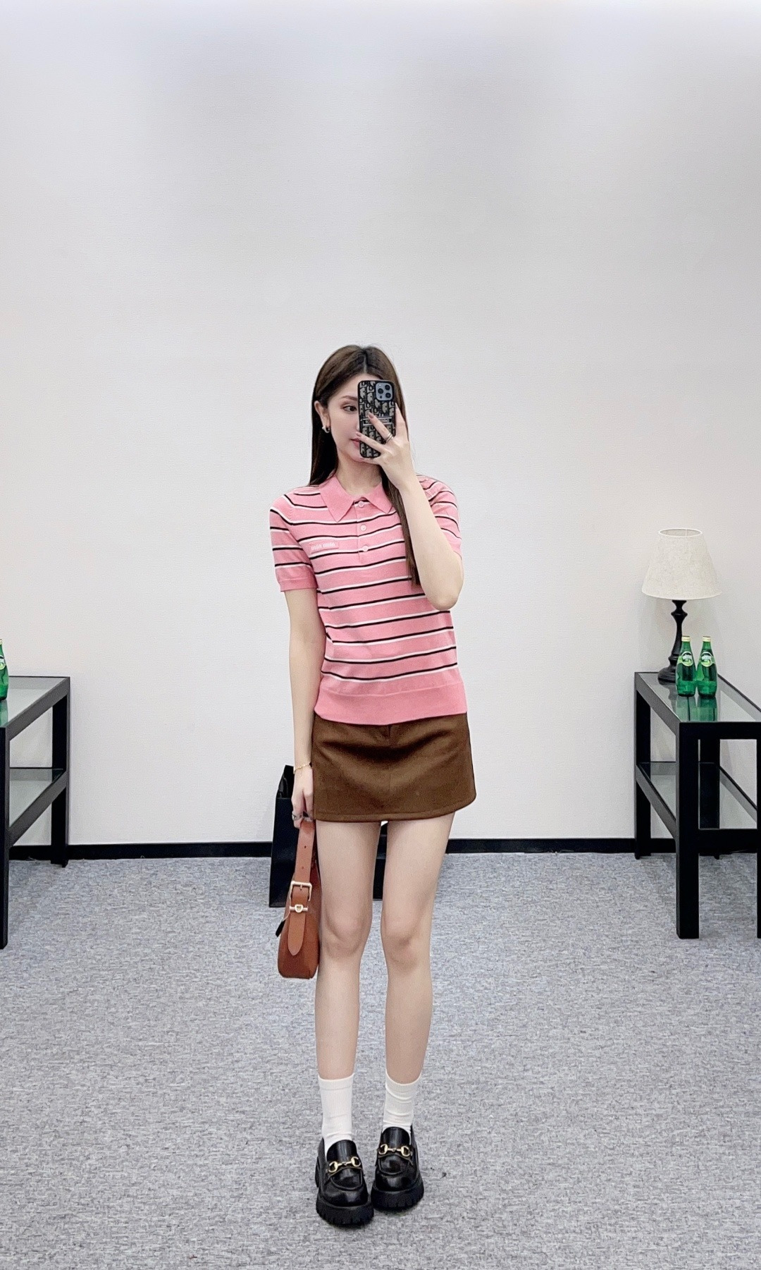 NO:709701,,,19860909,,,Women's clothing