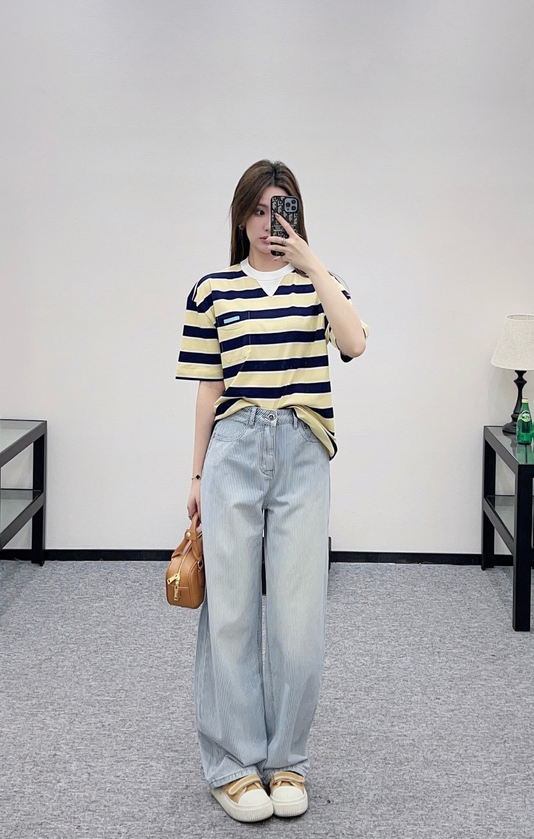 NO:709709,,,19860909,,,Women's clothing