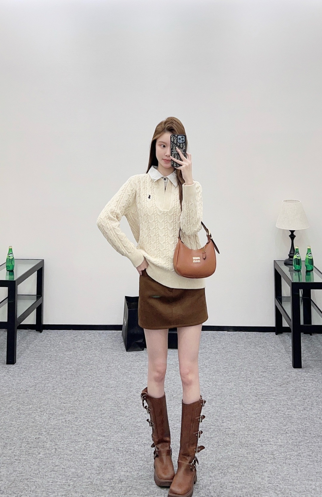 NO:709713,,,19860909,,,Women's clothing