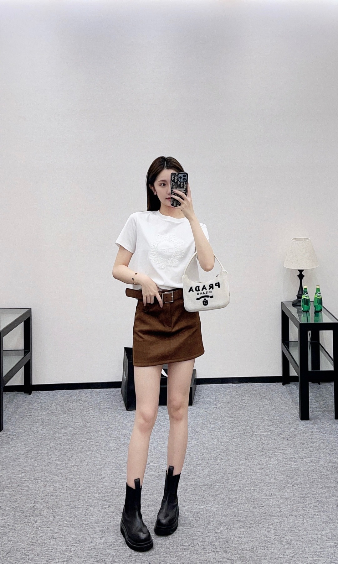 NO:710100,,,19860909,,,Women's clothing