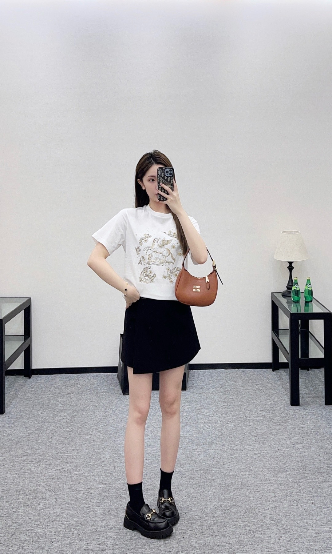 NO:710070,,,19860909,,,Women's clothing