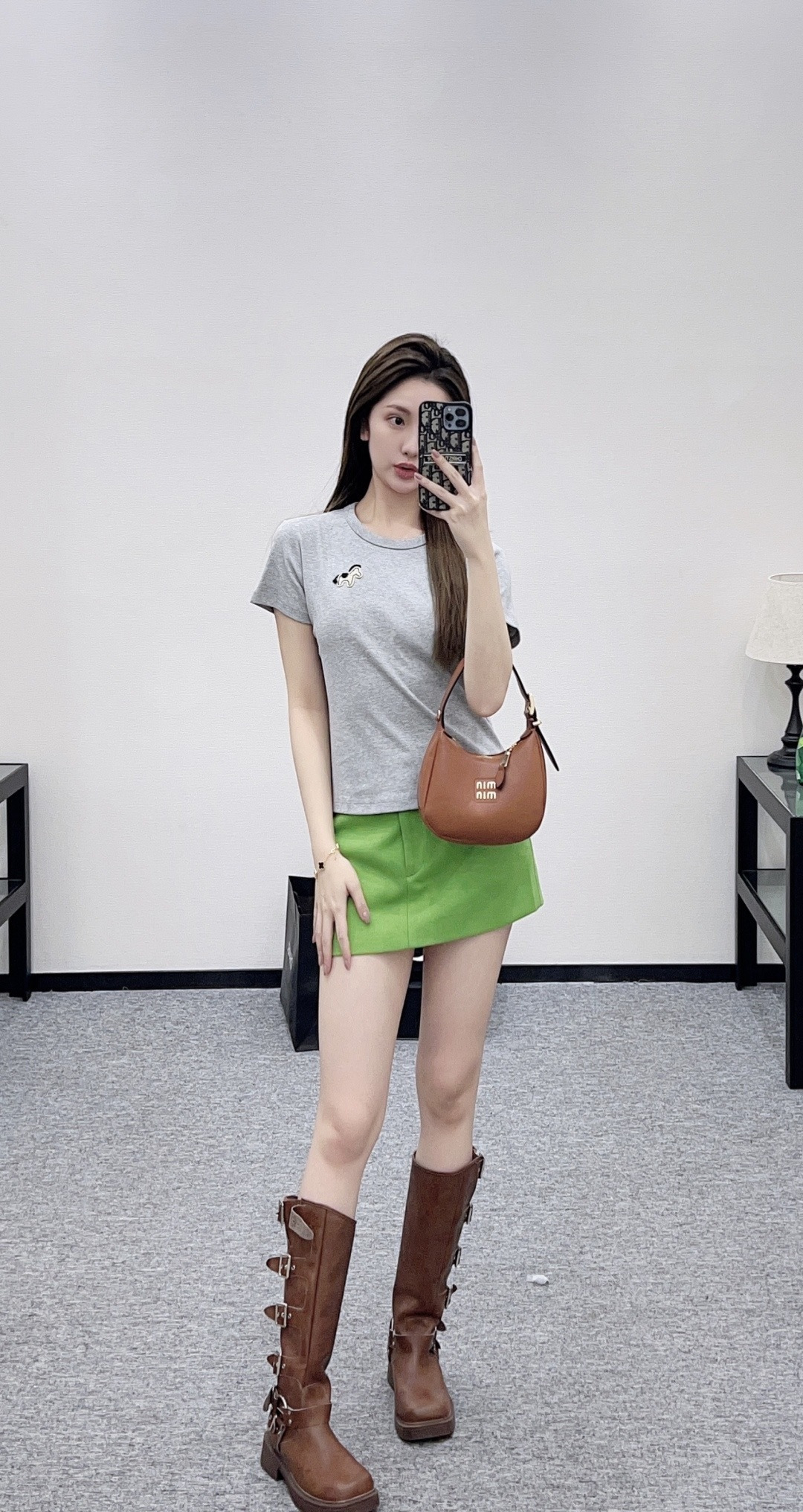 NO:710141,,,19860909,,,Women's clothing