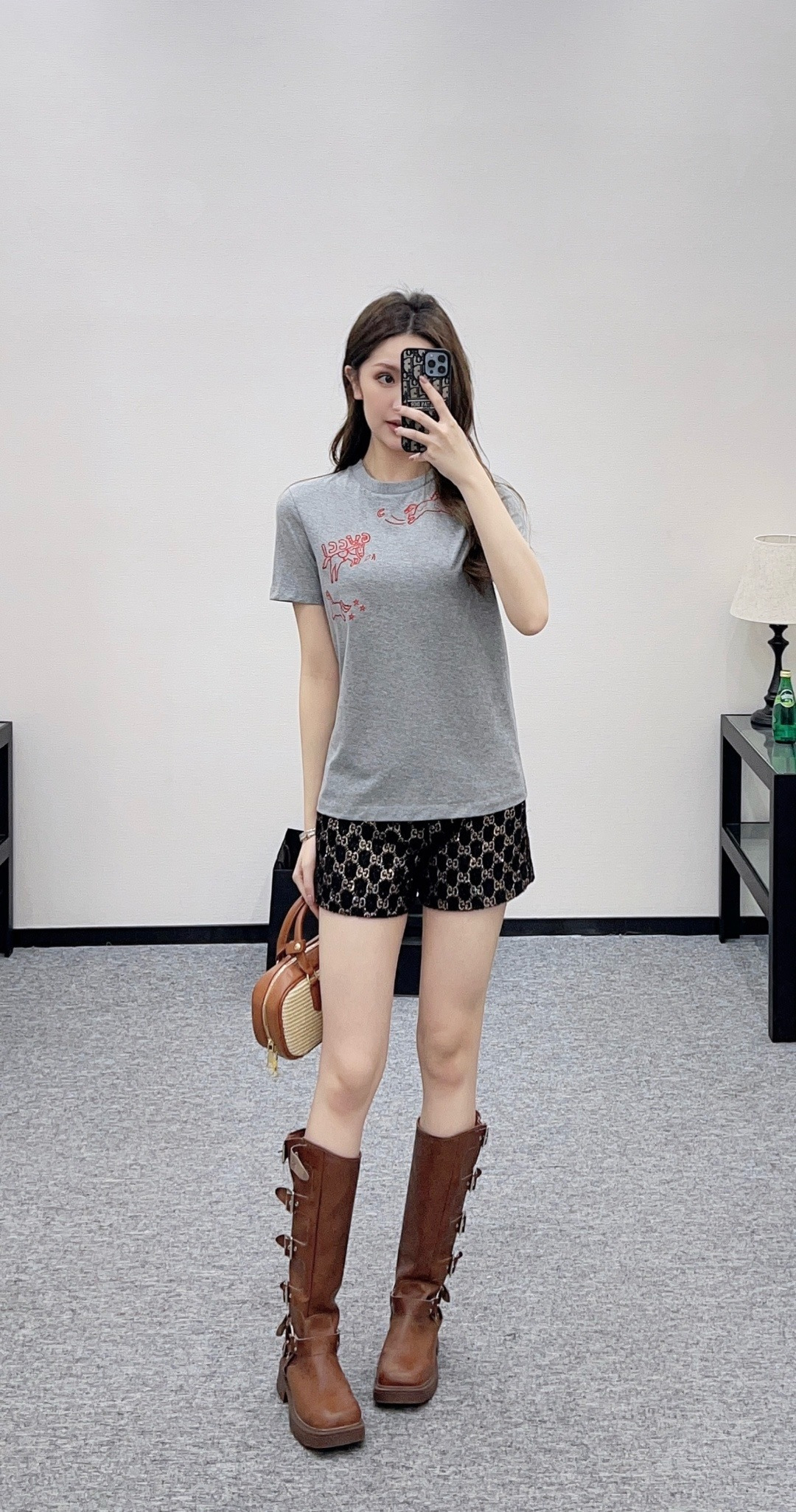 NO:710072,,,19860909,,,Women's clothing