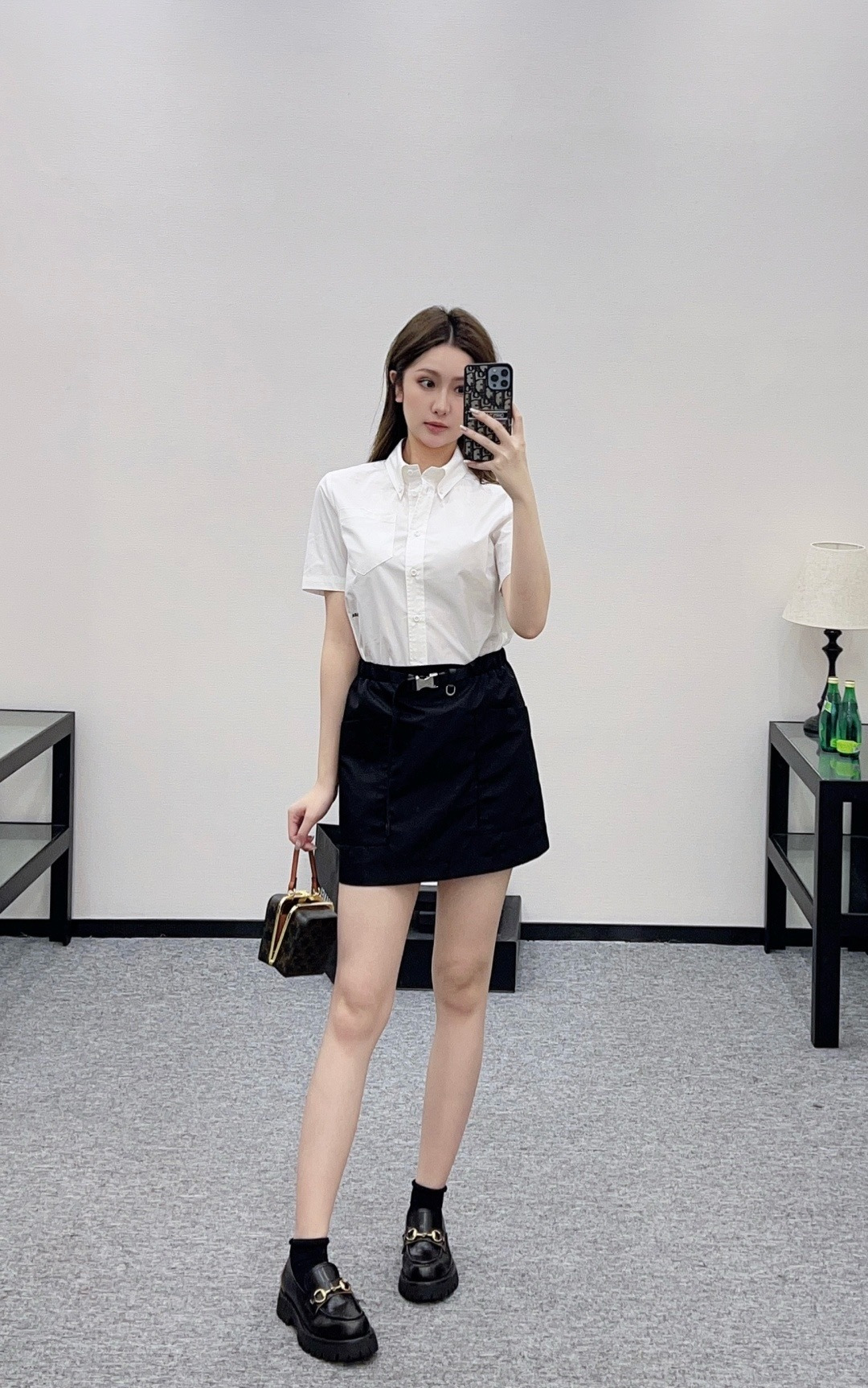 NO:710129,,,19860909,,,Women's clothing