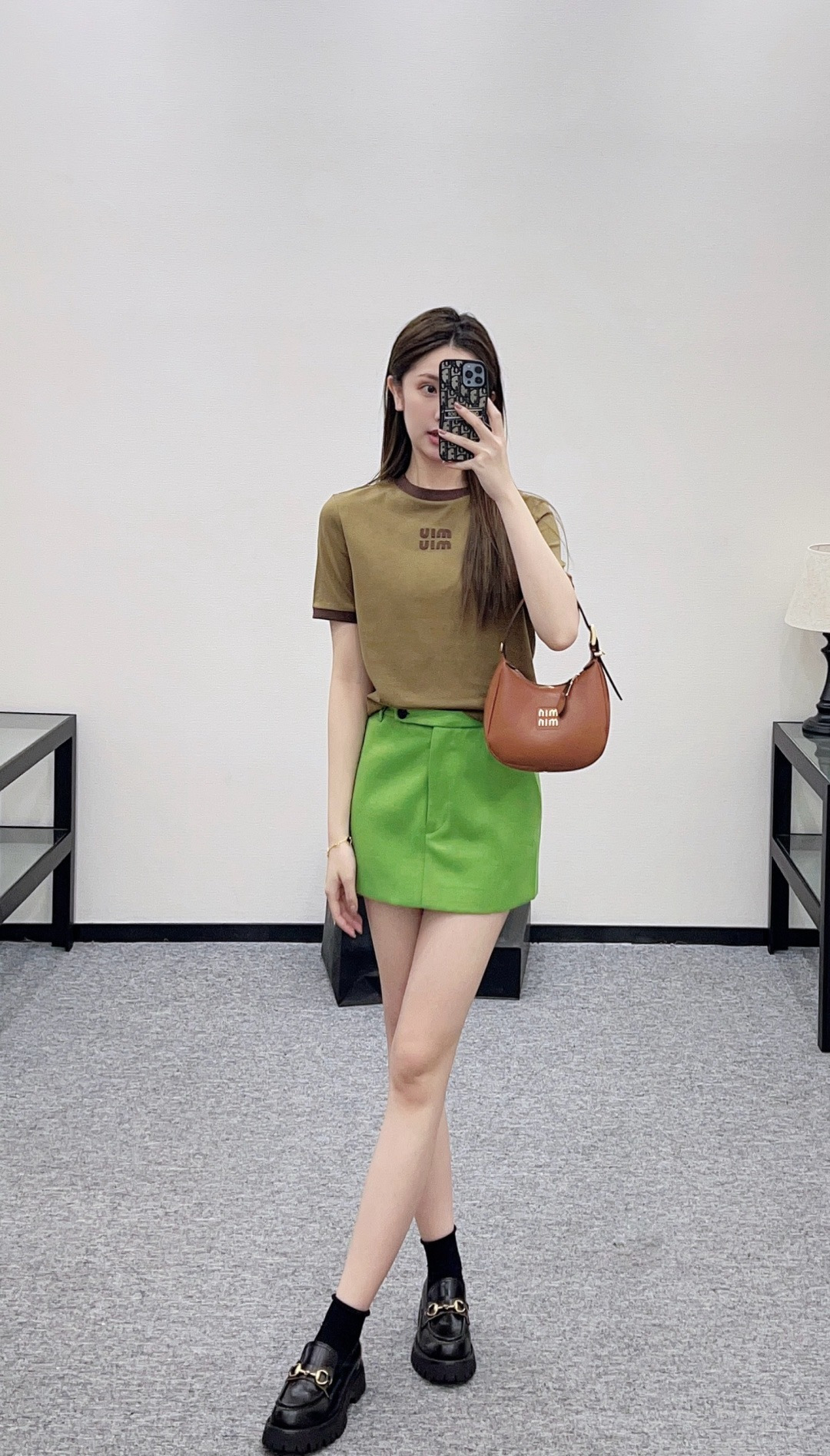 NO:710117,,,19860909,,,Women's clothing