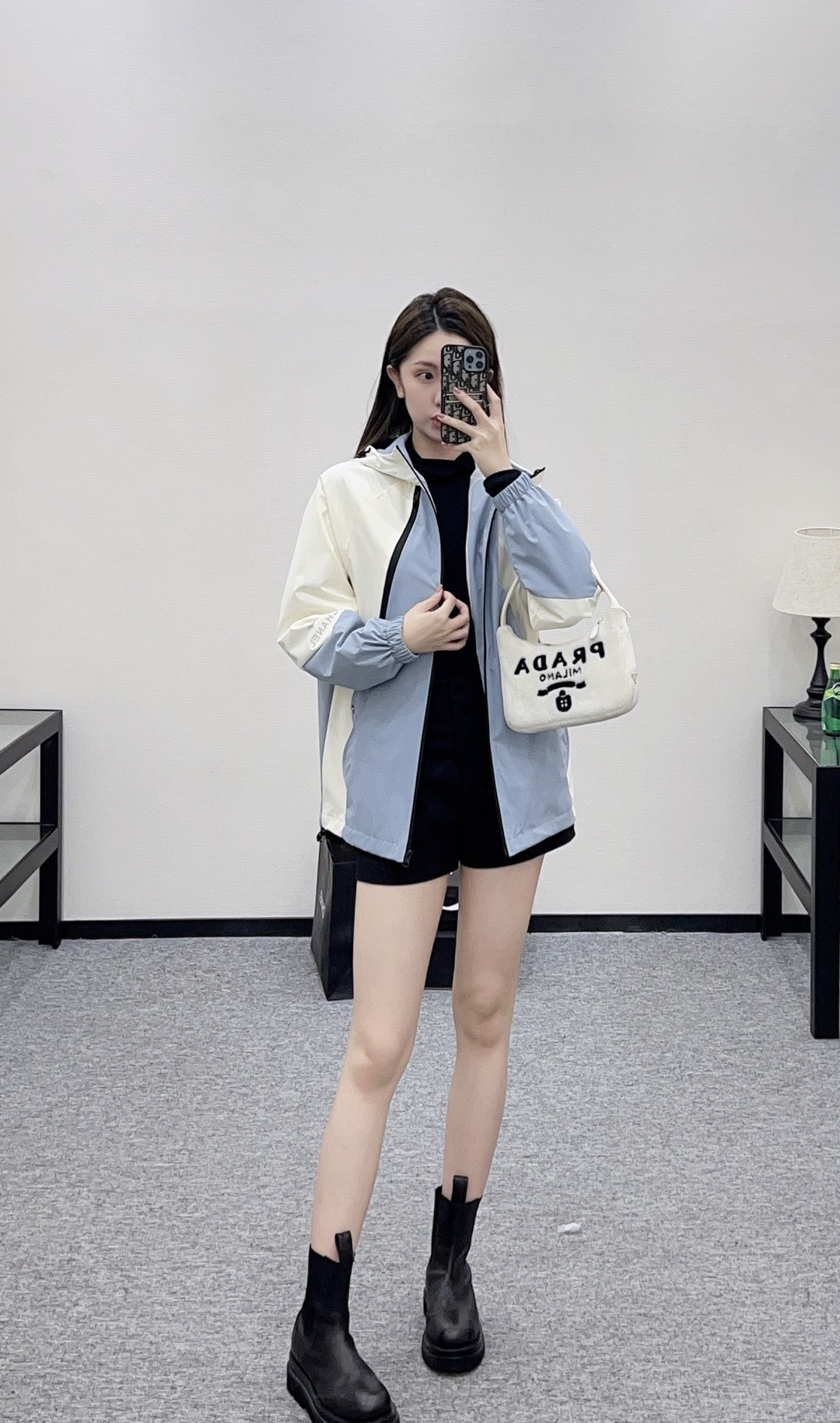 NO:710123,,,19860909,,,Women's clothing