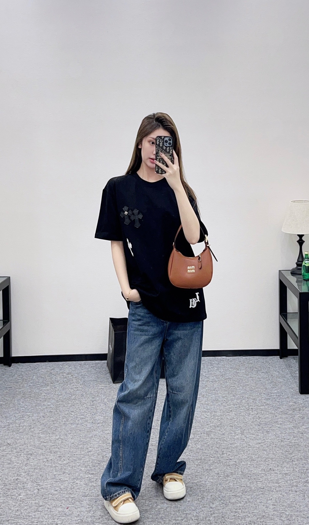 NO:713095,,,19860909,,,Women's clothing