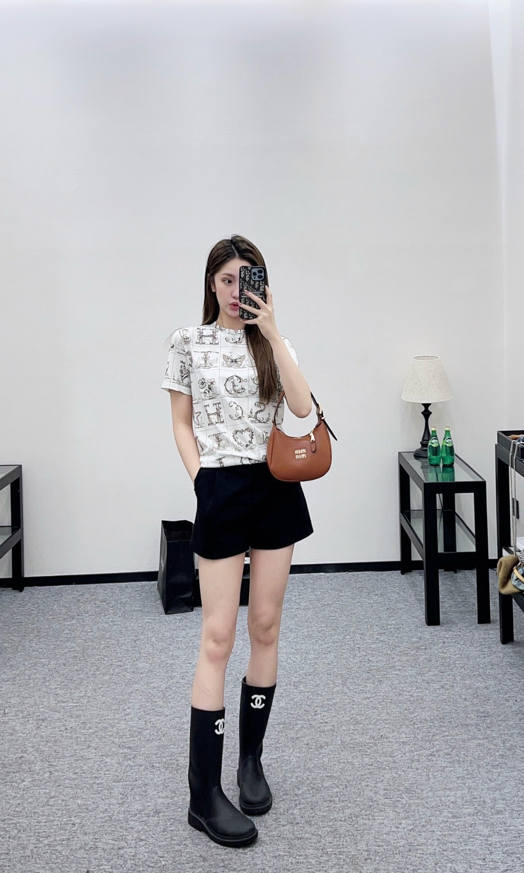 NO:713072,,,19860909,,,Women's clothing