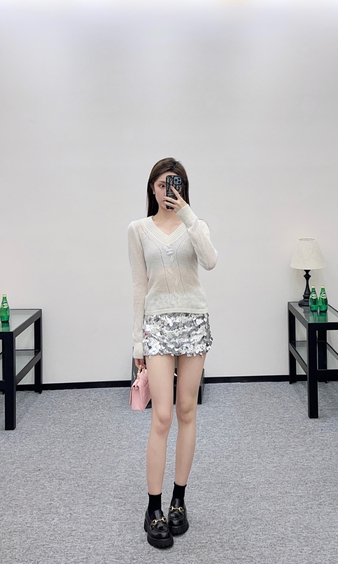 NO:713130,,,19860909,,,Women's clothing