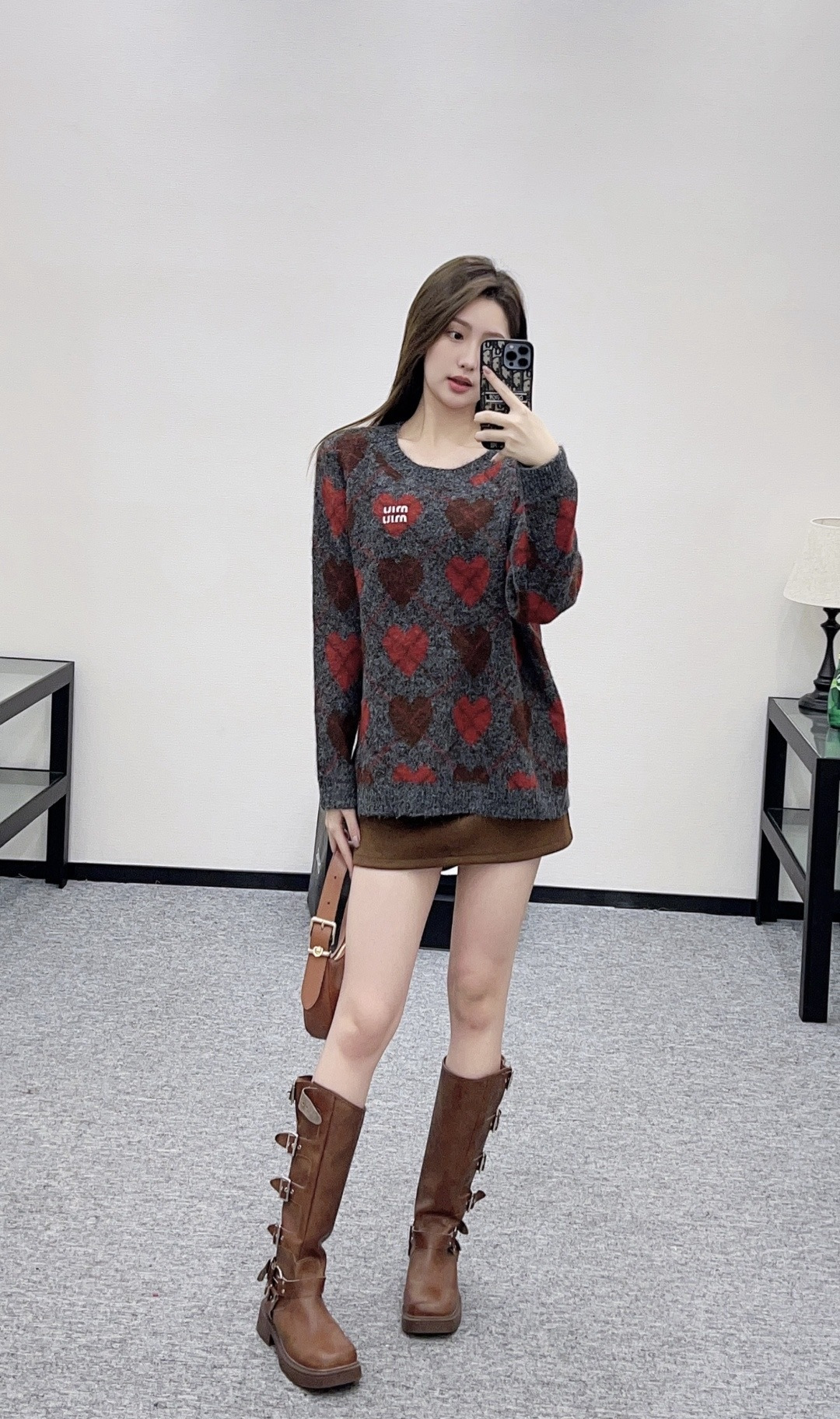 NO:713125,,,19860909,,,Women's clothing