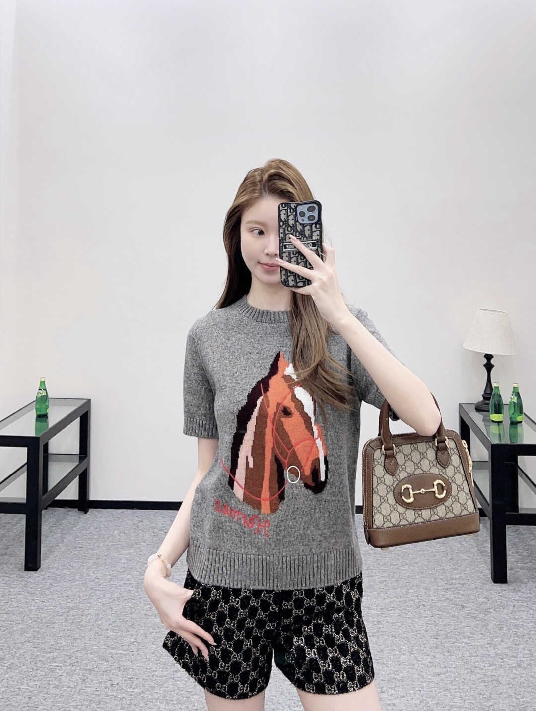 NO:713114,,,19860909,,,Women's clothing