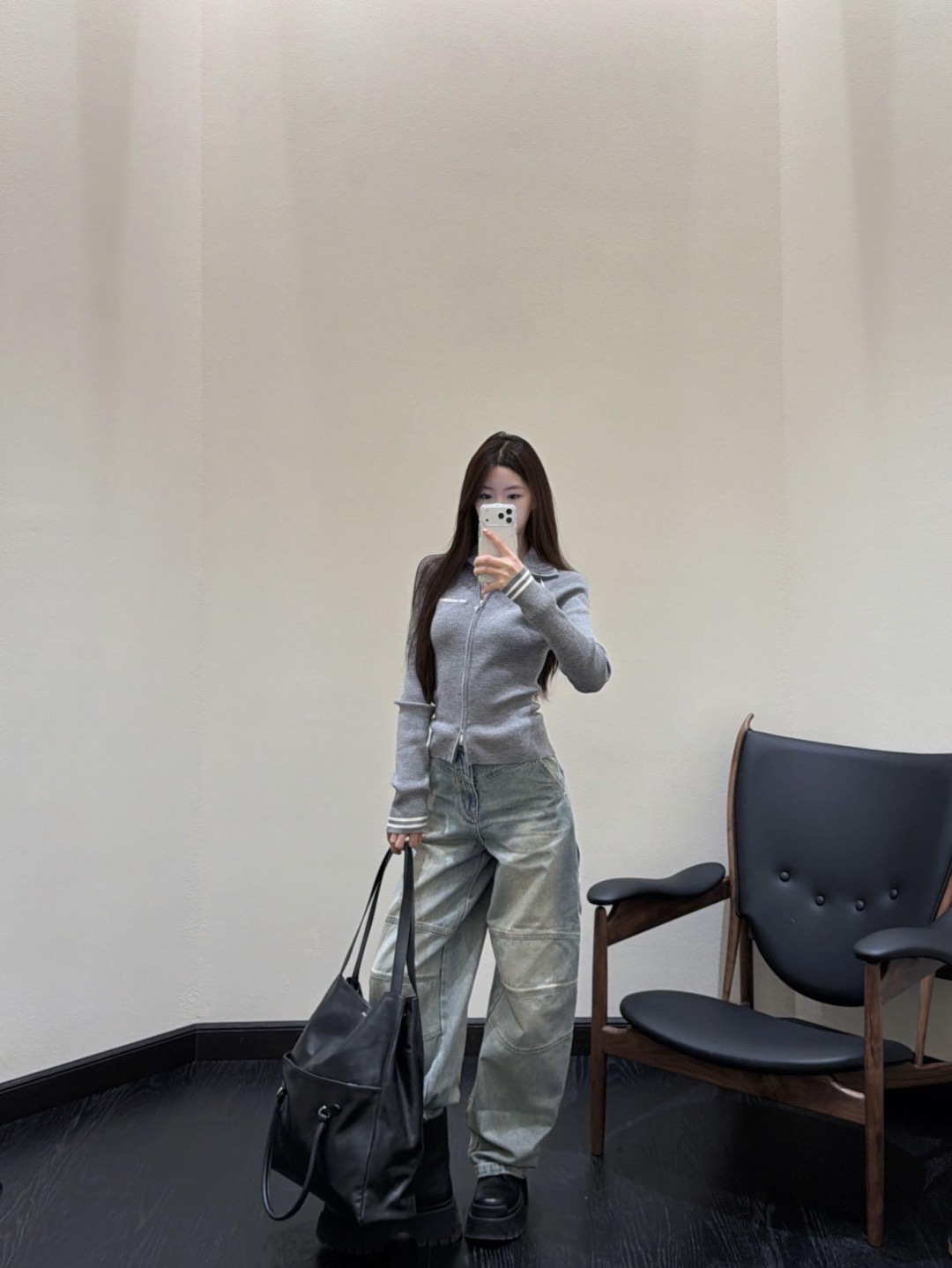 NO:715700,,,19860909,,,Women's clothing