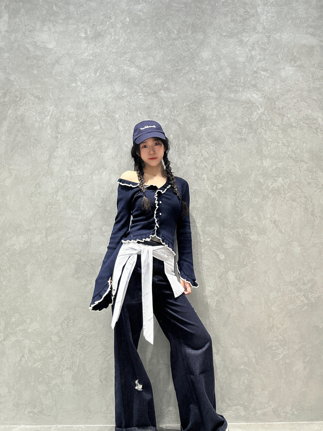 NO:716076,,,19860909,,,Women's clothing