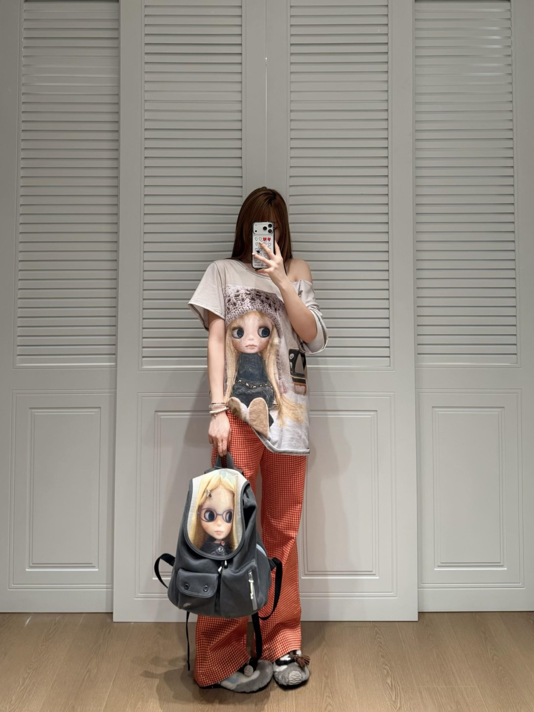 NO:716062,,,19860909,,,Women's clothing