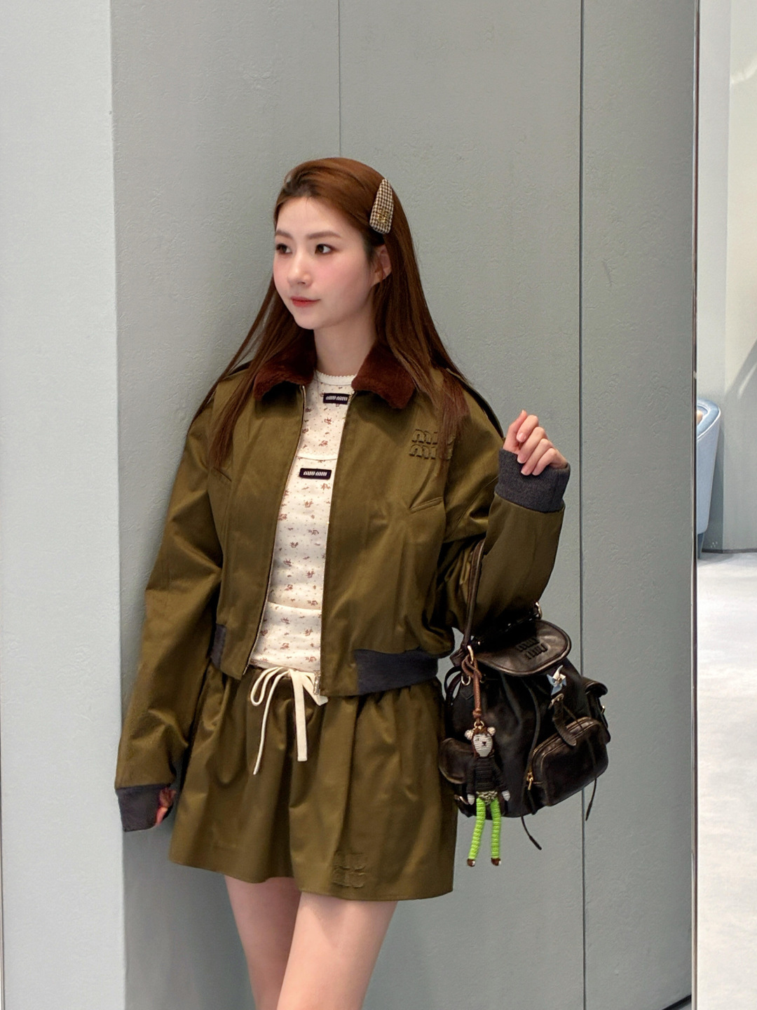 NO:717548,,,19860909,,,Women's clothing