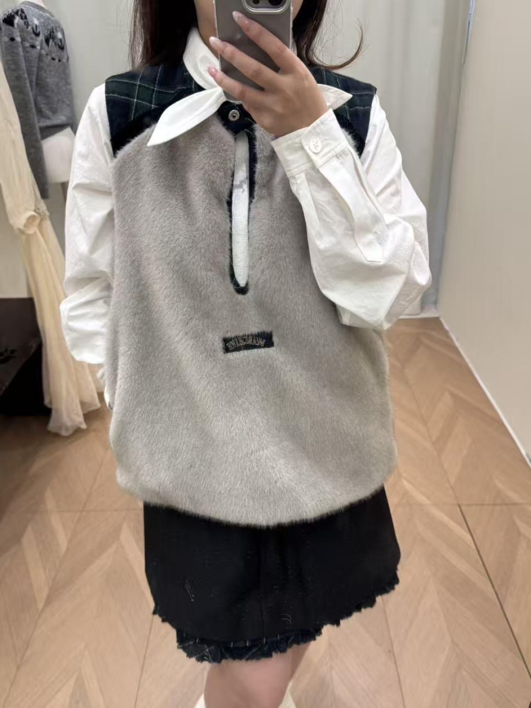 NO:716500,,,19860909,,,Women's clothing