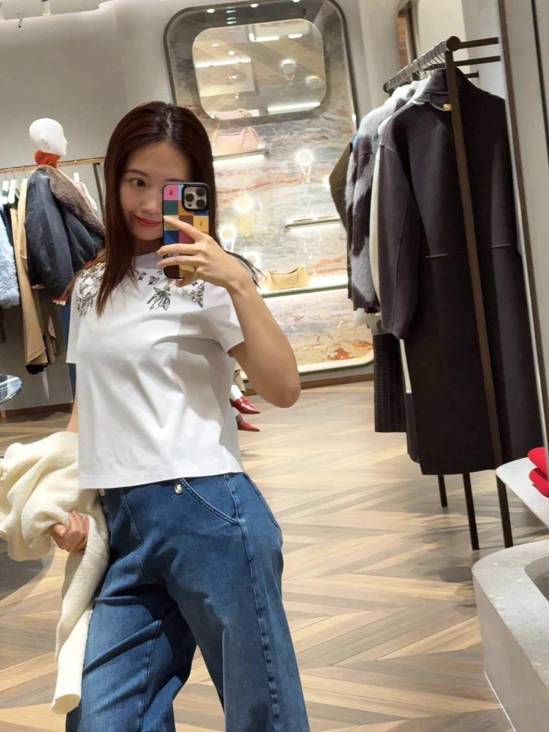 NO:717141,,,19860909,,,Women's clothing