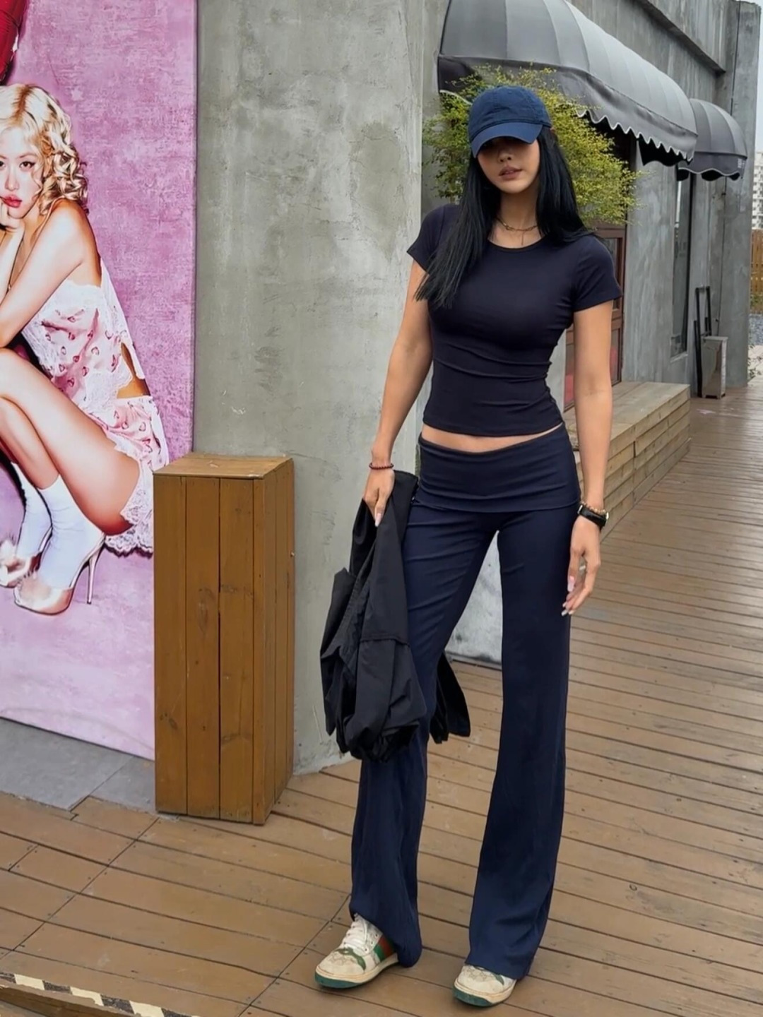 NO:728772,,,19860909,,,Women's clothing