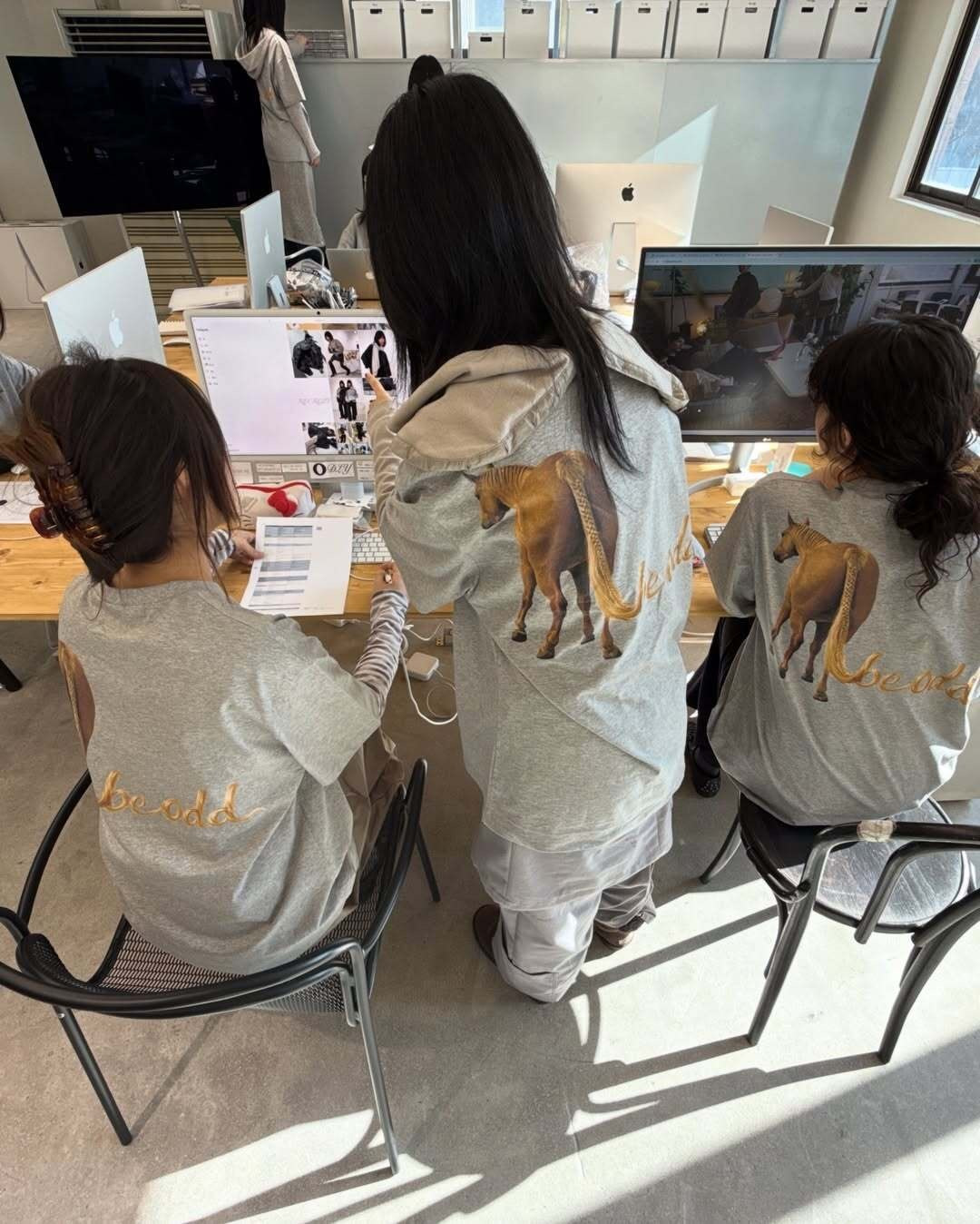 NO:728838,,,19860909,,,Women's clothing