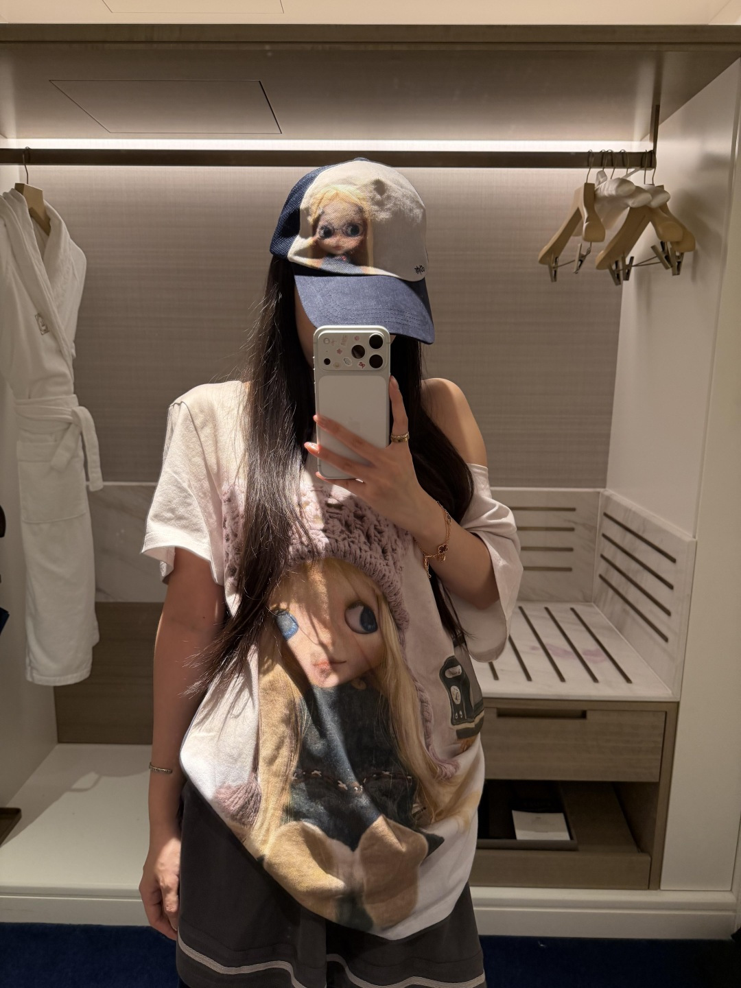 NO:728773,,,19860909,,,Women's clothing