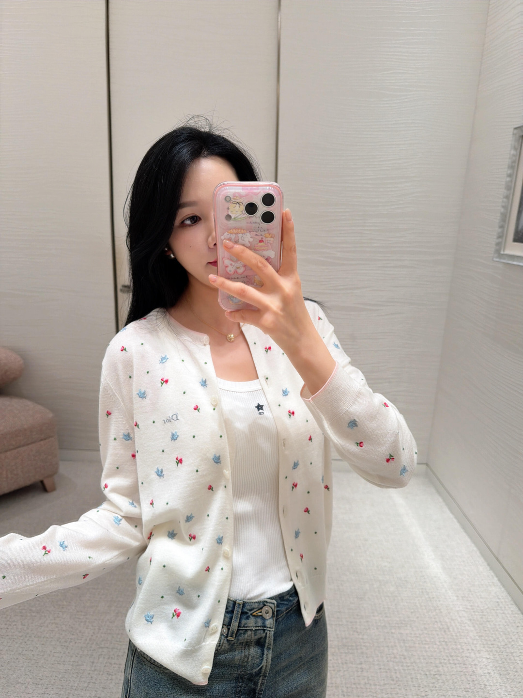 NO:731715,,,19860909,,,Women's clothing