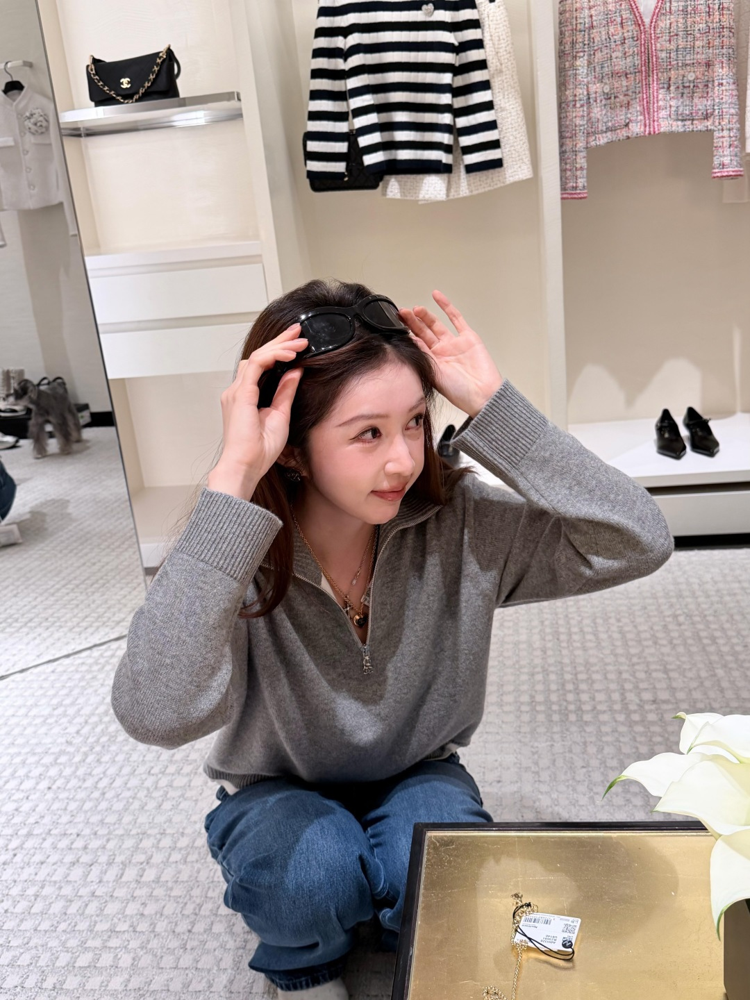 NO:733028,,,19860909,,,Women's clothing