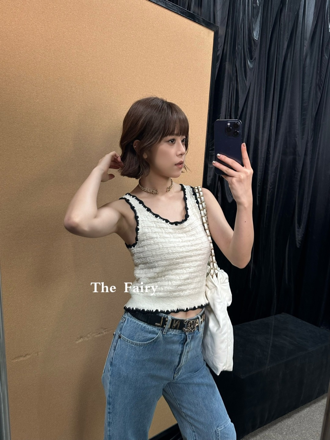 NO:733737,,,19860909,,,Women's clothing