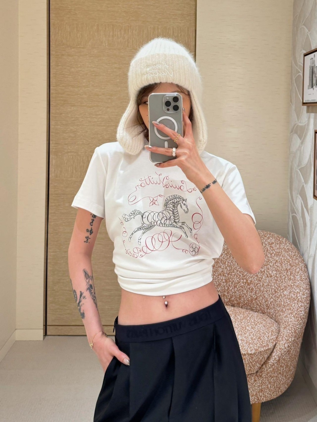 NO:735650,,,19860909,,,Women's clothing