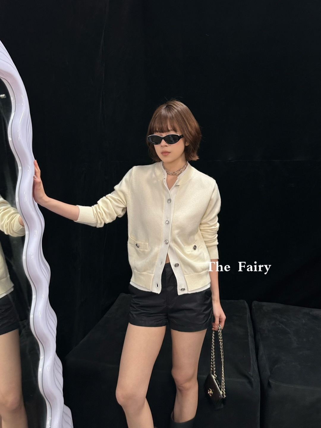 NO:735663,,,19860909,,,Women's clothing