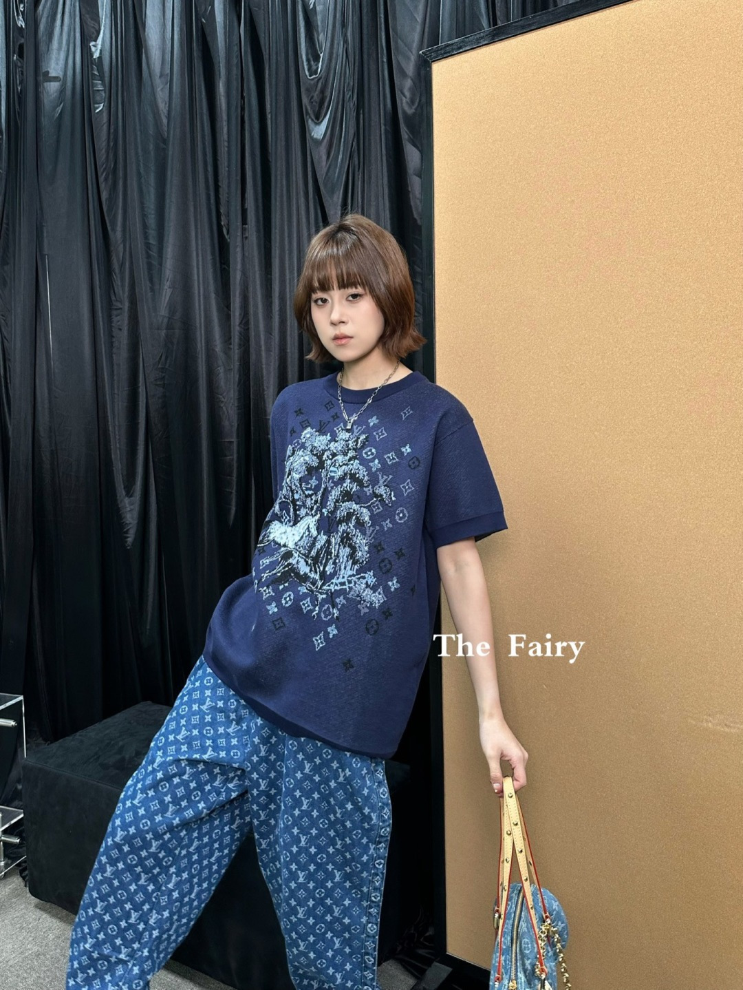 NO:737335,,,19860909,,,Women's clothing