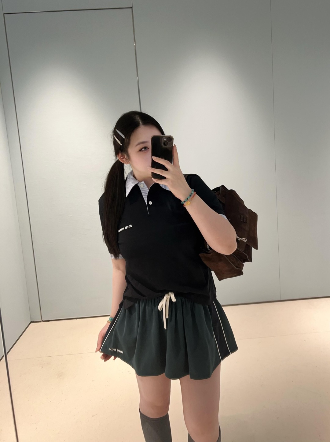 NO:737323,,,19860909,,,Women's clothing