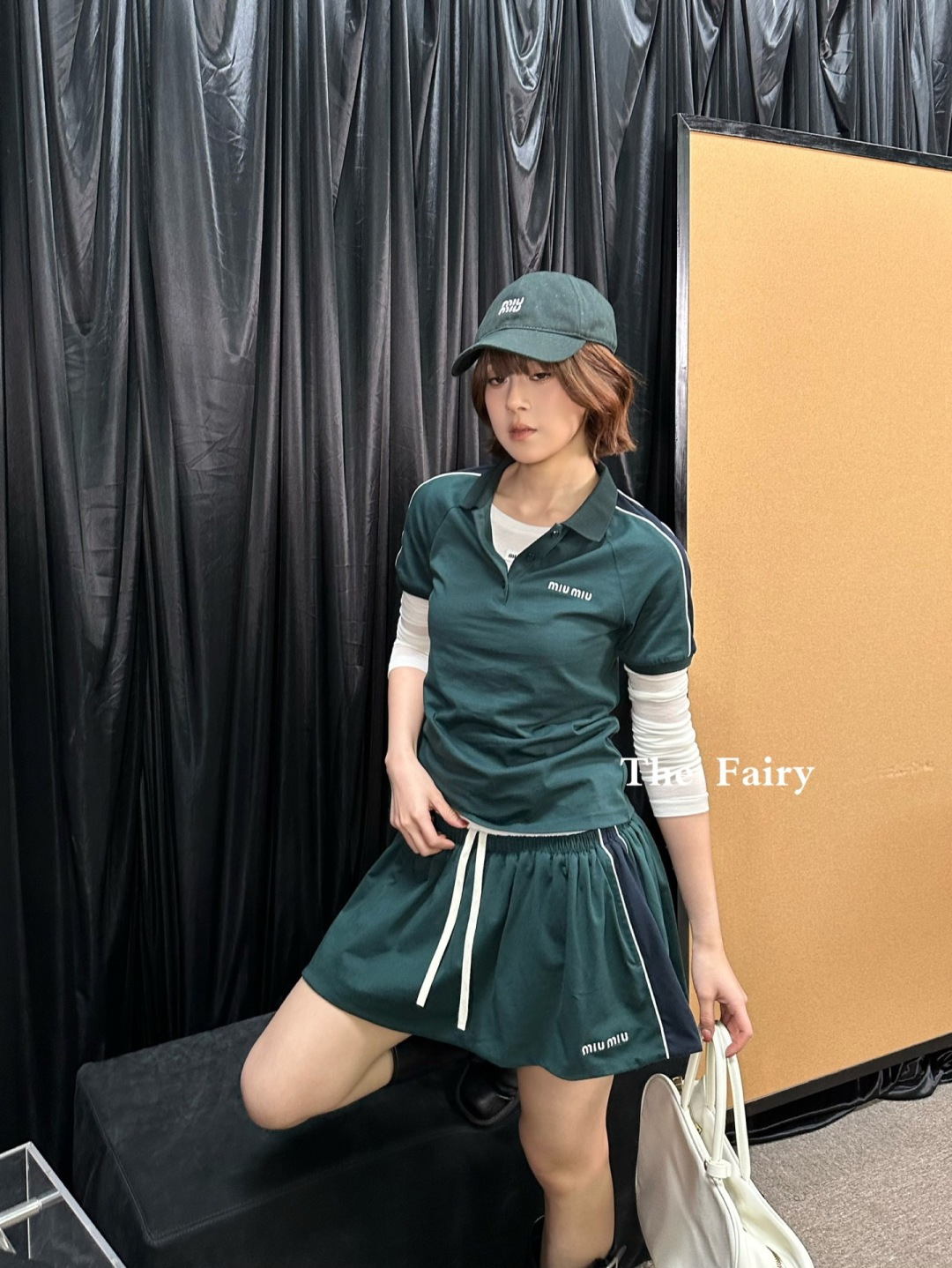 NO:737317,,,19860909,,,Women's clothing