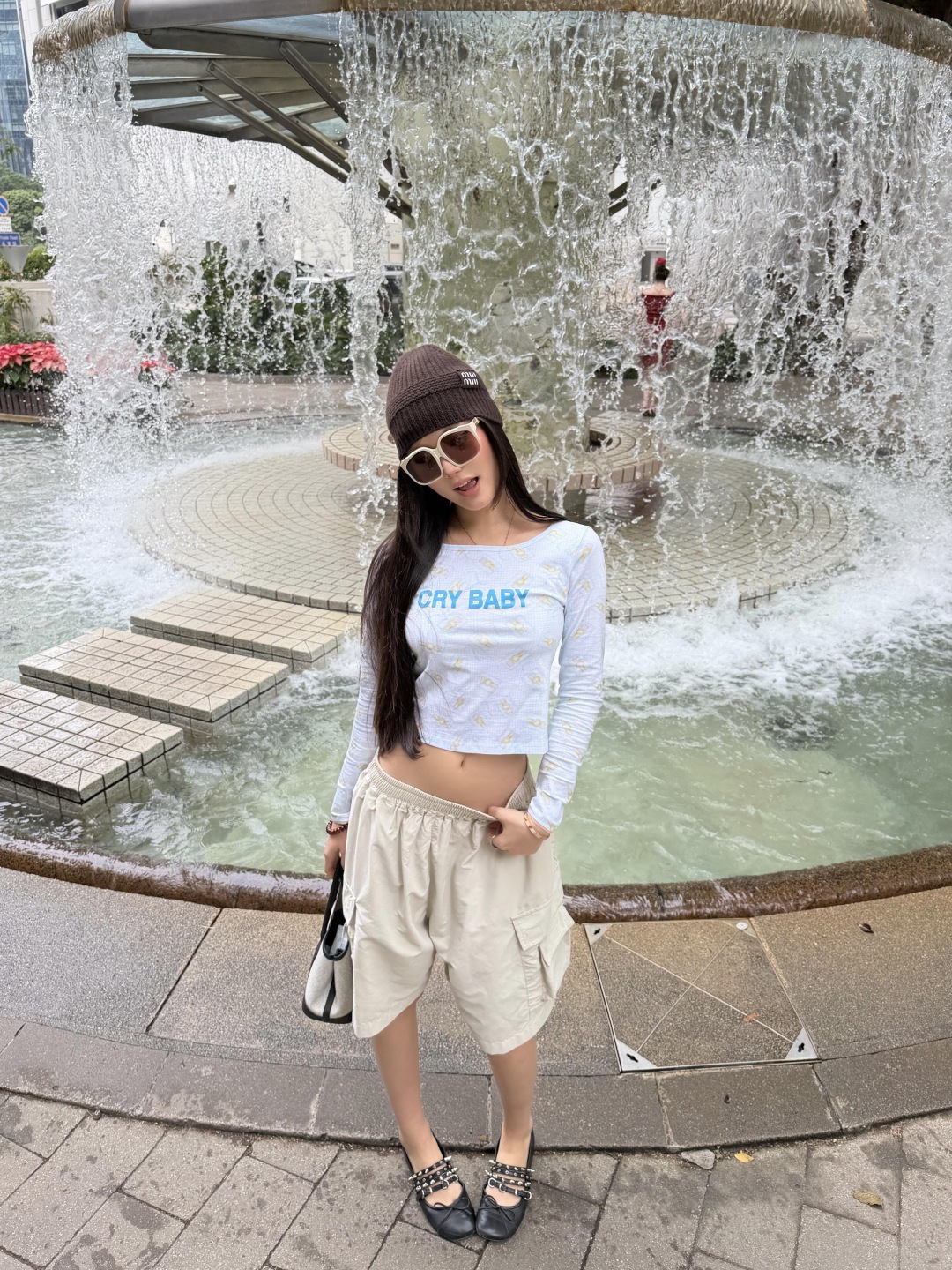 NO:740645,,,19860909,,,Women's clothing