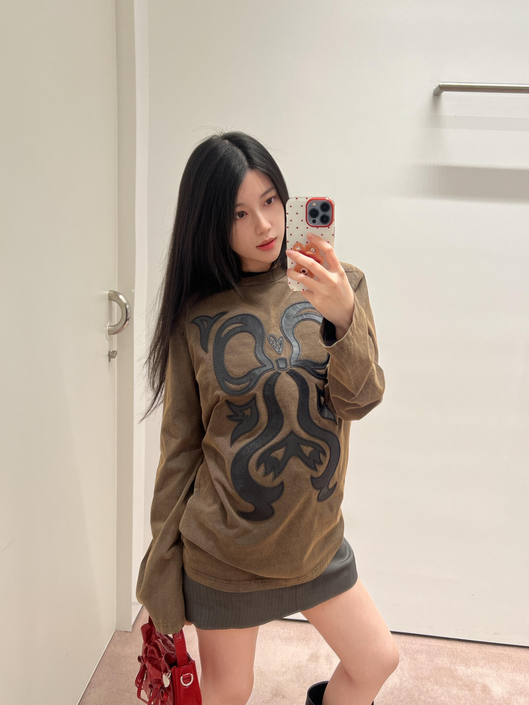 NO:749728,,,19860909,,,Women's clothing