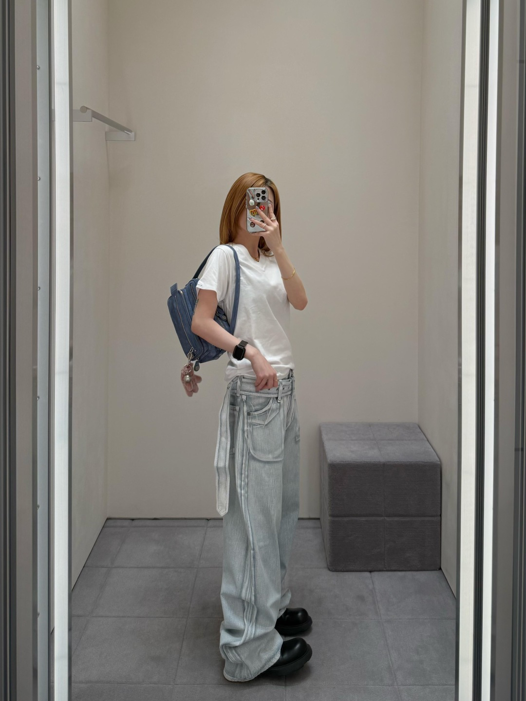 NO:749716,,,19860909,,,Women's clothing