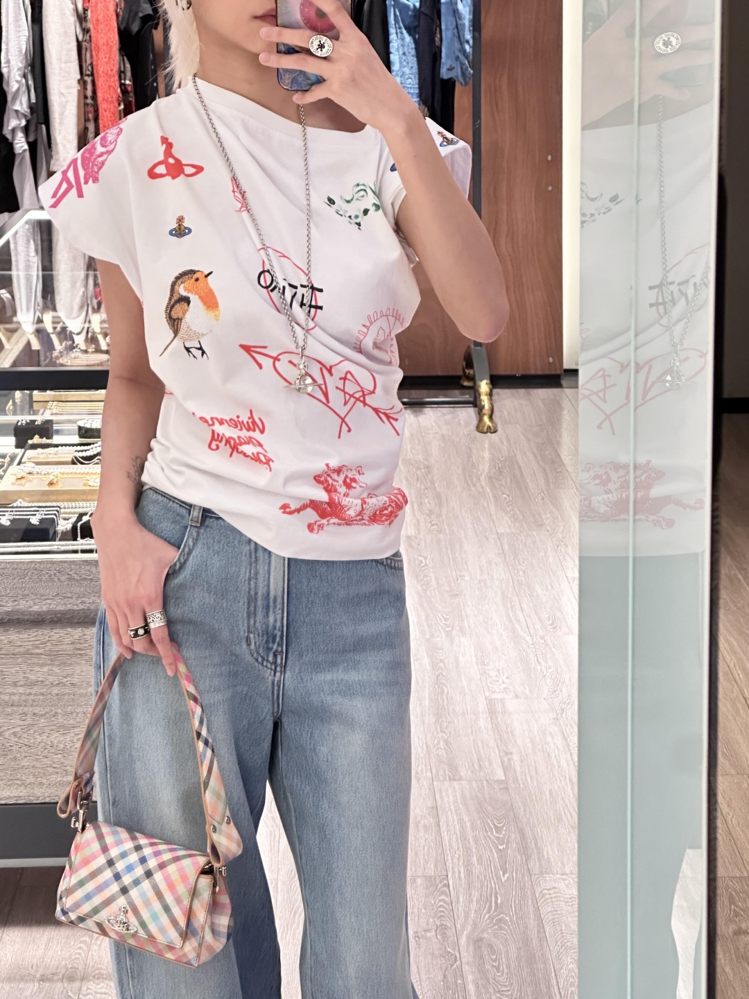 NO:749704,,,19860909,,,Women's clothing