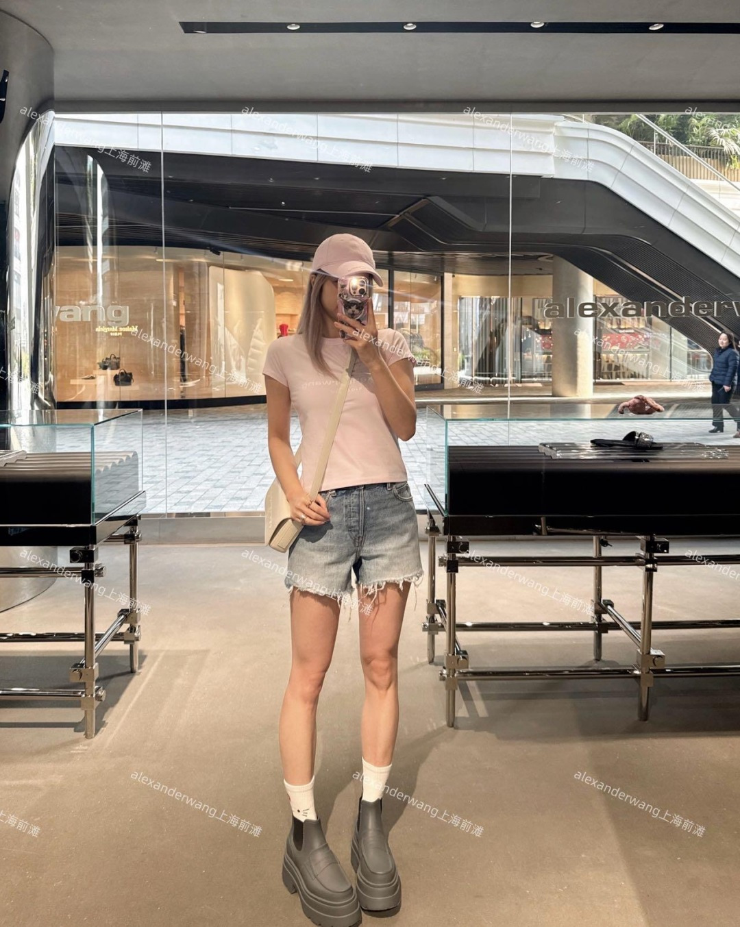 NO:759490,,,19860909,,,Women's clothing