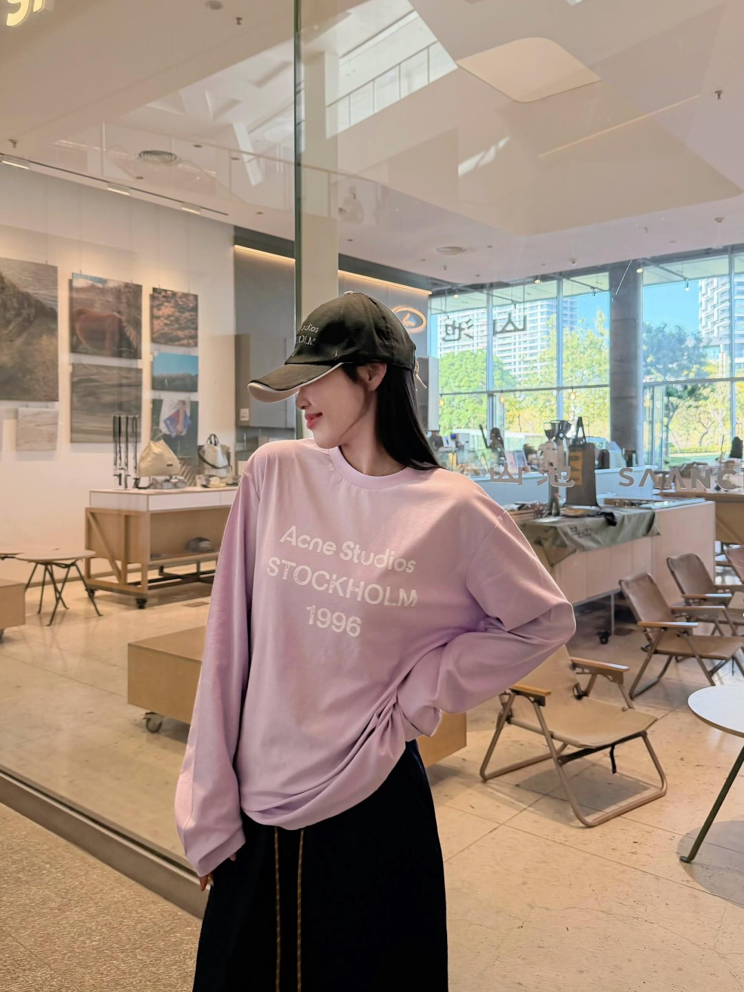 NO:761177,,,19860909,,,Women's clothing