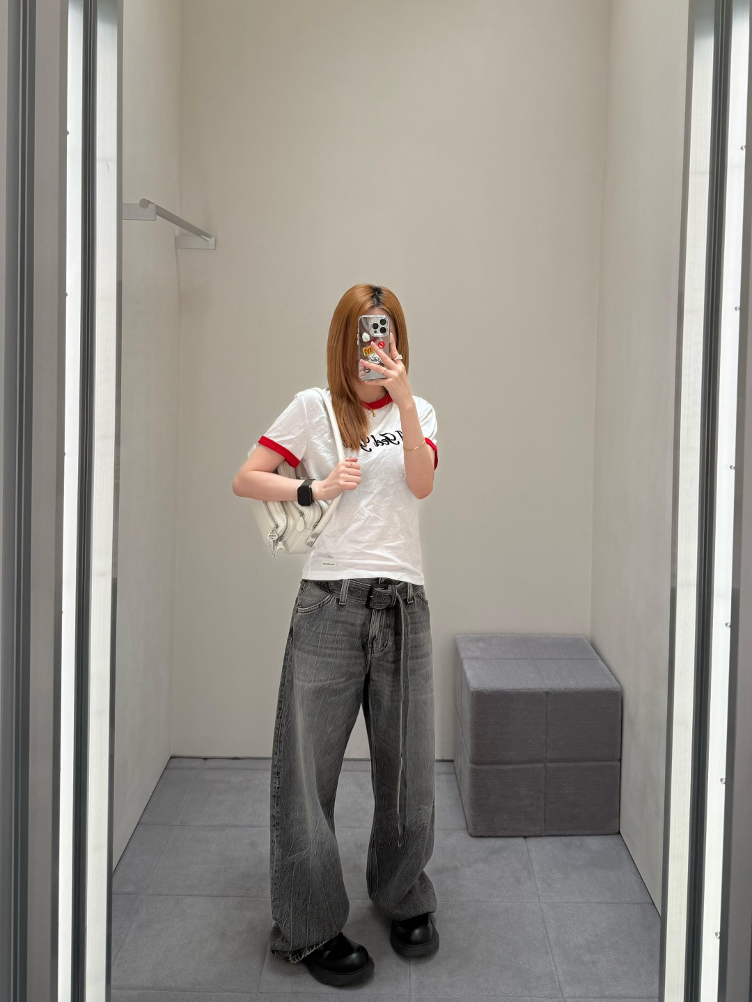NO:791901,,,19860909,,,Women's clothing