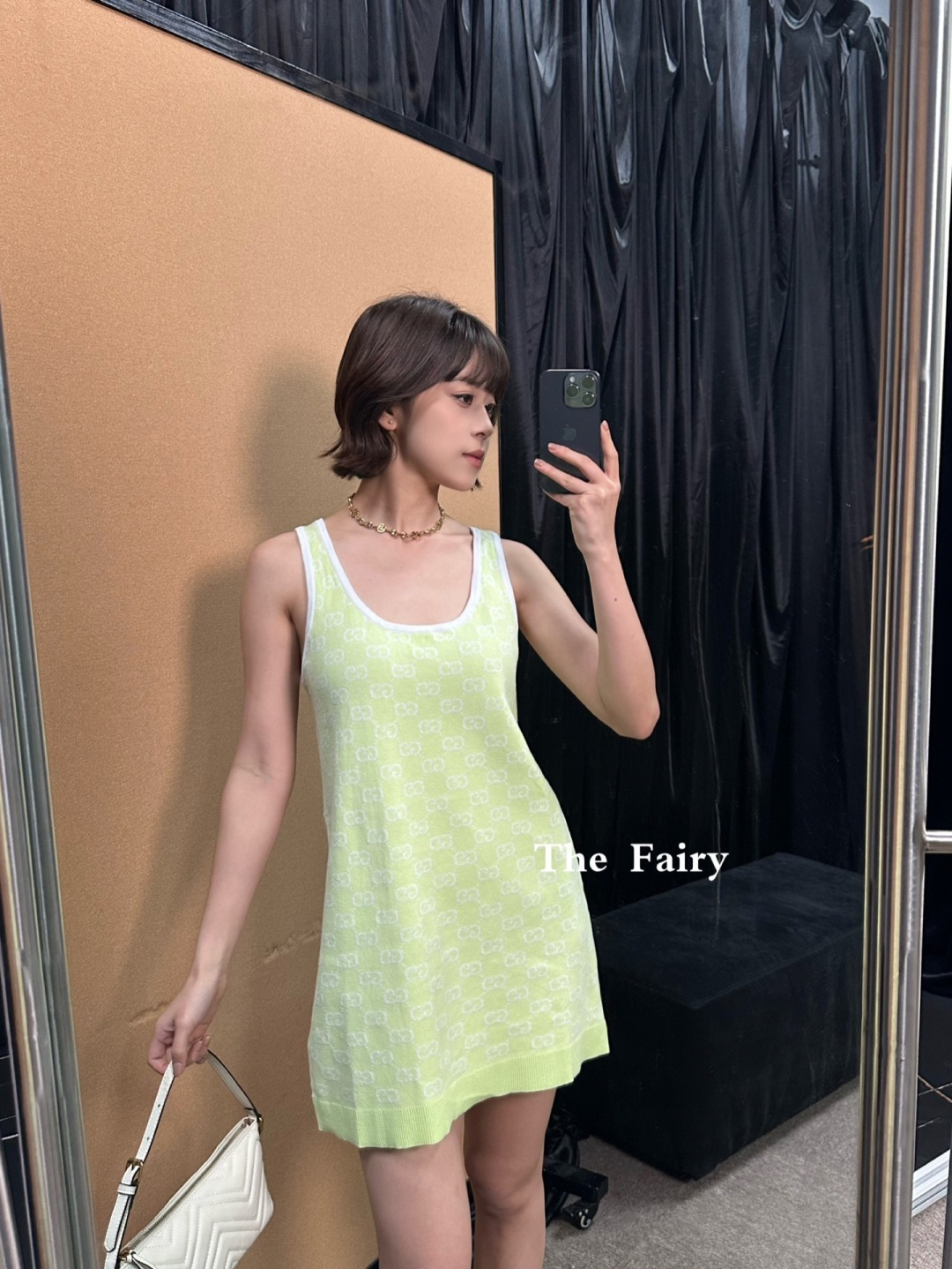 NO:792337,,,19860909,,,Women's clothing