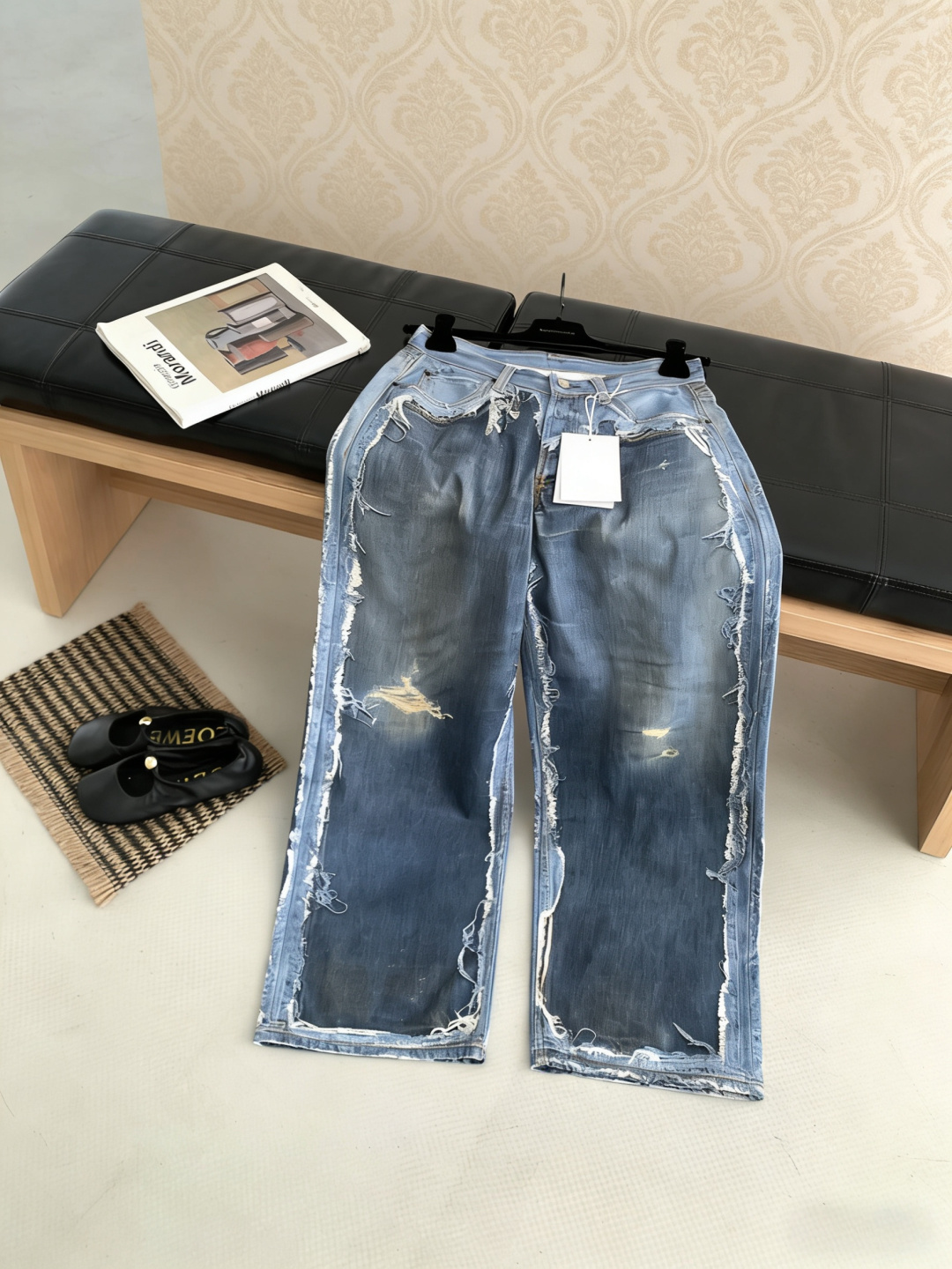 NO:798274,Acne Studios 26SS series 3D printed spliced ​​jeans, 1981 version, using trompe l'oeil 3D digital printing, the splicing + hole design is super visually impactful, high-quality denim, loose and straight, the same style for men and women, comfortable and fashionable. The 3D printing process makes the pants full of layers, and they look great with simple tops or street style items. High-end positioning, suitable for you who pursue personality and quality,,acne studios, dior, jeans,19860909Acne Studios 26SS系列3D打印拼接牛仔裤,1981版型,采用错视3D数码印花,拼接+破洞设计超有视觉冲击力,高品质牛仔布,宽松直筒,男女同款,舒适又时髦.3D印花工艺让裤子层次感满满,搭配简约上衣或街头风单品都很出彩,高端定位,适合追求个性和品质的你,,acne studios,dior,jeans,,Women's clothing