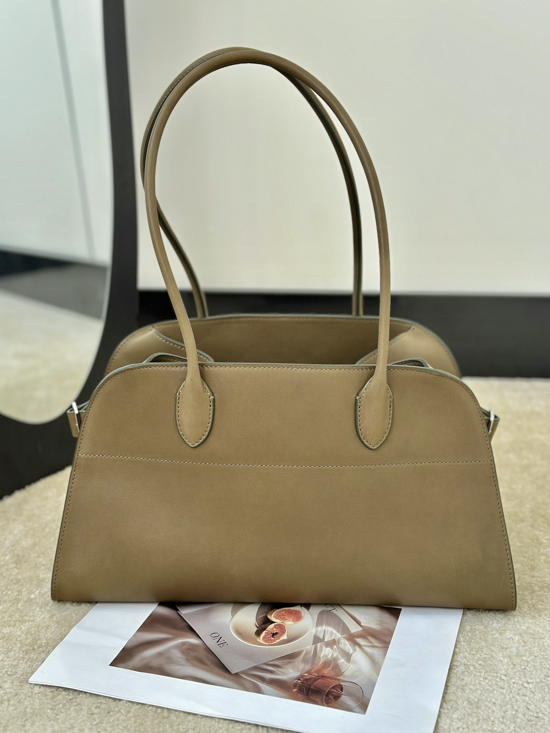 더로우 가방 76254 The Row Bag
