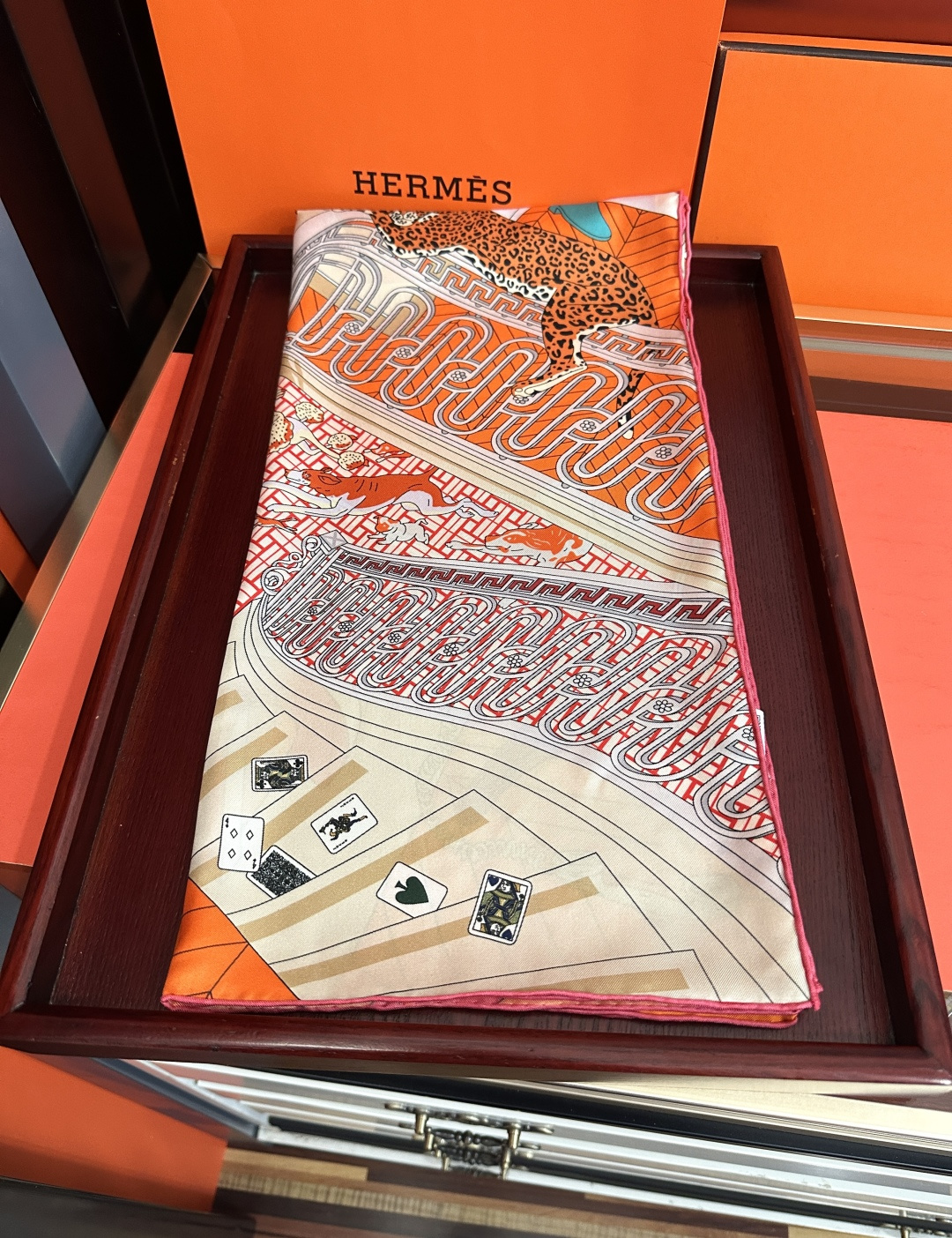。高品质2026HERMES 【24号之谜】[太阳]精致卷边[嘴唇]太美了品质感很显好[得意]好搭到上瘾