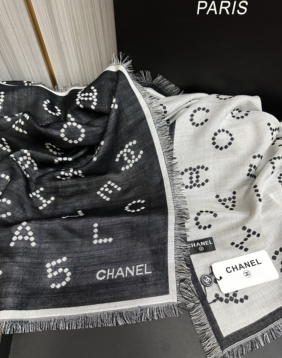 高版本  顶级品质 香奈儿❤️珍珠logo经典茶花优雅Coco风[礼物]Chanel最新丝绒大方巾~气质