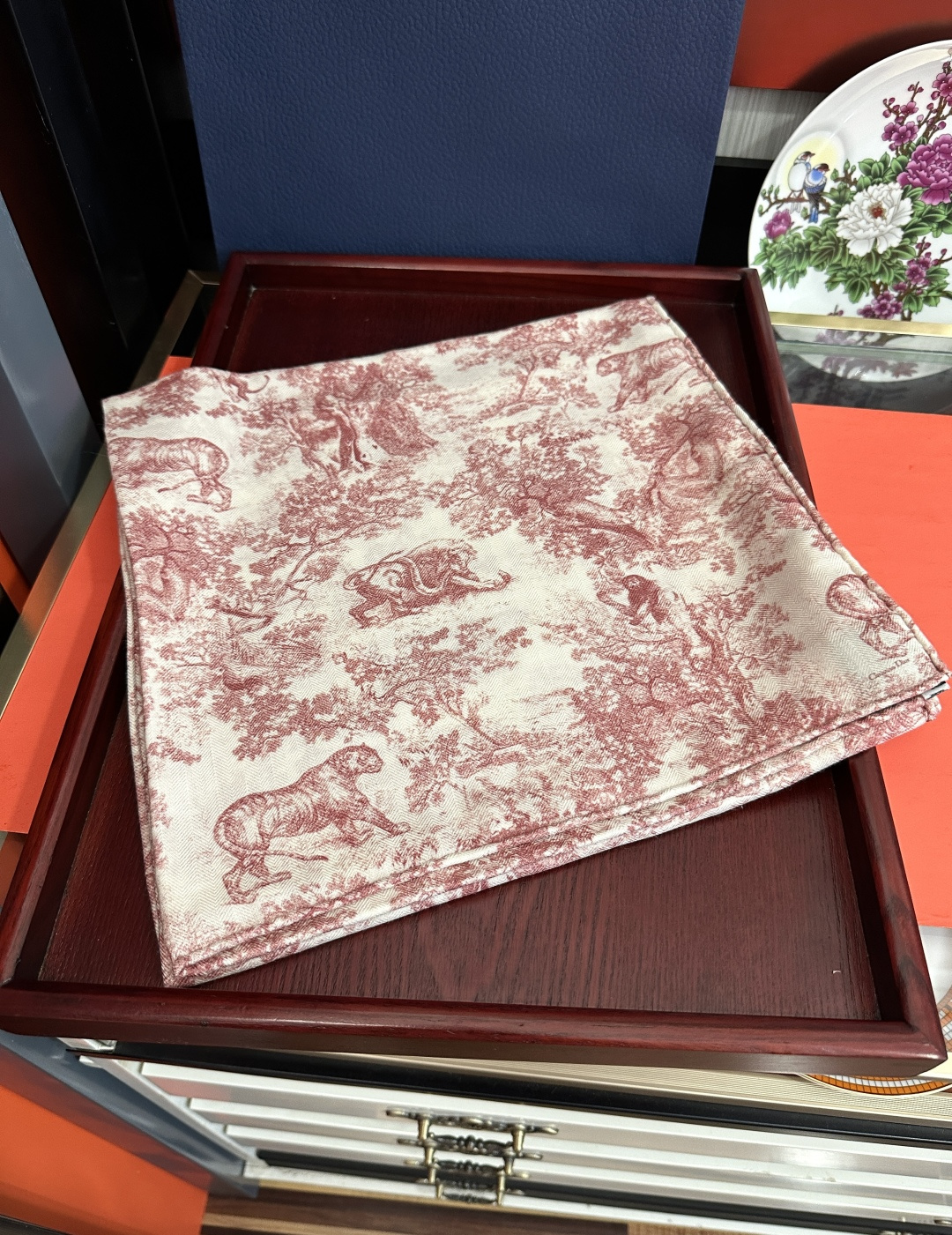 新款 2026迪奥。双面同色【动物丛林】最流行的花型 太美了[吃瓜]下手一定要快[嘴唇]四季都可以用[勾