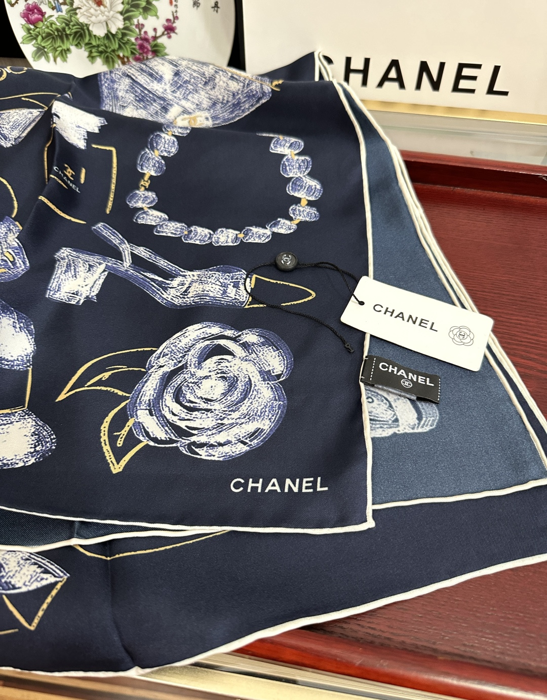 新品 小香🌟太美了[庆祝]四季都可以用‼️真心美的让人非常非常心动 上身效果简直美翻了 品质非常完美👍‼