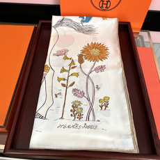 🔥新款爱马仕【马鞍上的苹果树】2026ZG同步 90双面方巾手工卷边斜纹真丝方巾这款爱马仕的经典单品展现 🔥新款爱马仕【马鞍上的苹果树】2026ZG同步 90双面方巾手工卷边斜纹真丝方巾这款爱马仕的经典单品展现
