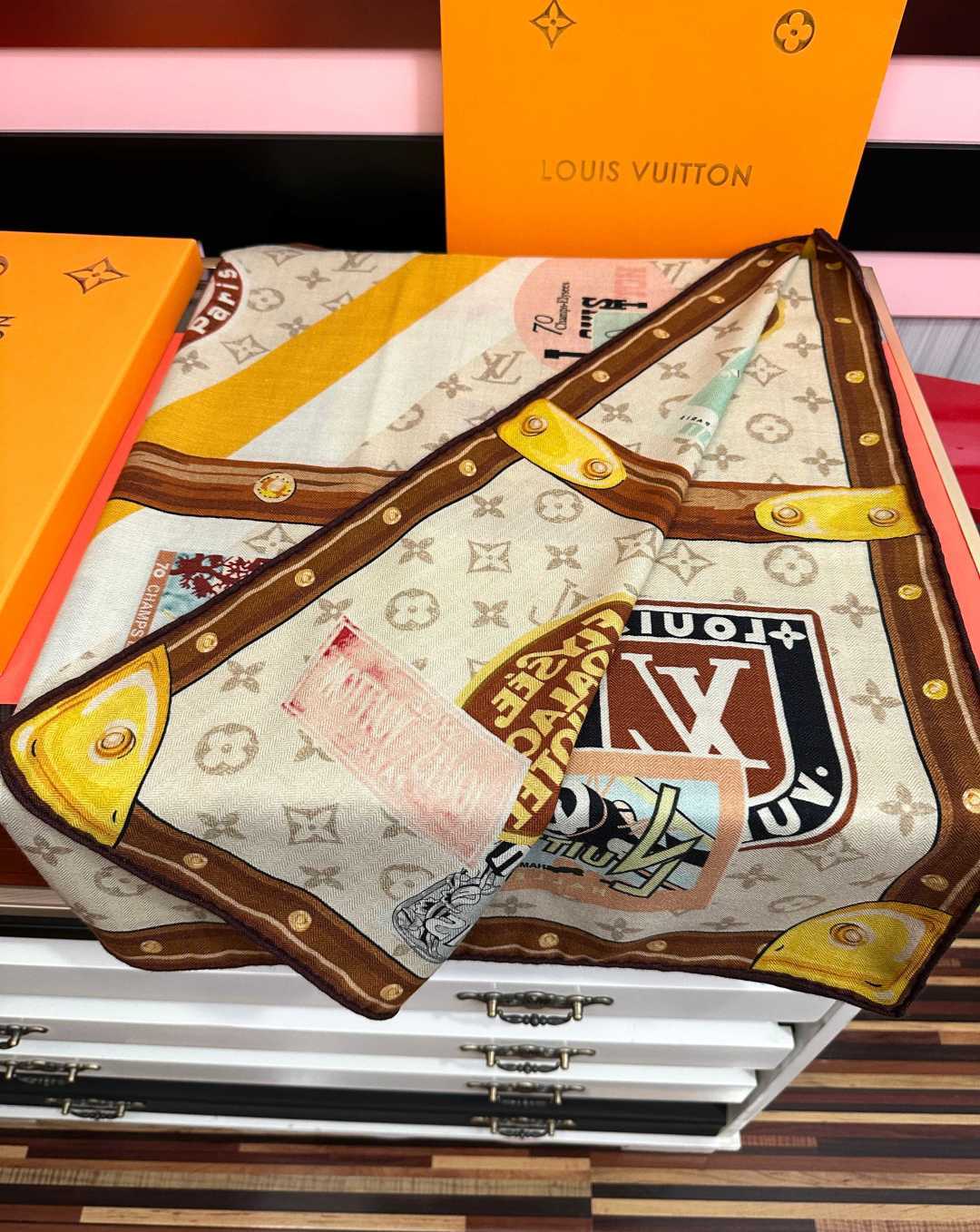 ❤️新款LV   2026高品质 官网同步【双面同色】经典优雅[礼物]~气质到骨子里[色]新一季的面料超