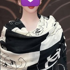 🆕 🔥重磅推荐 小香2026 最新款 香奶奶【双c标志】必备款 顶级设计太美了,真心赞👍😘💍实物真心美 🎀披肩配以印花💓 🆕 🔥重磅推荐 小香2026 最新款 香奶奶【双c标志】必备款 顶级设计太美了,真心赞👍😘💍实物真心美 🎀披肩配以印花💓