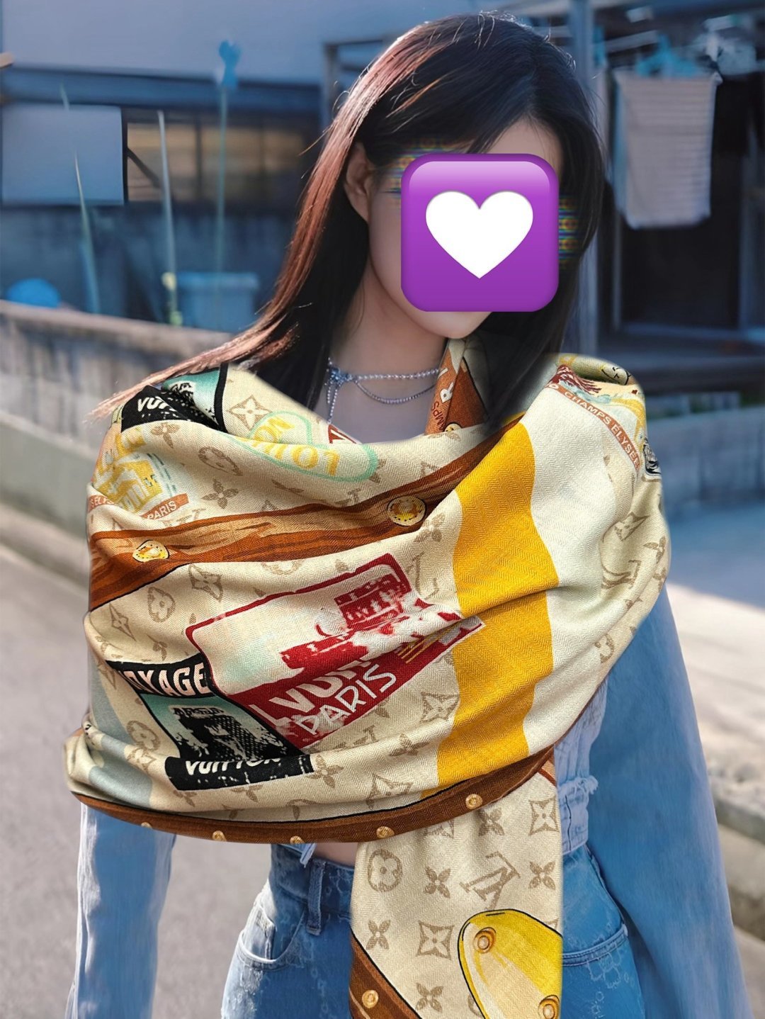 NO:946002,New LV2026 high quality official website synchronization [double-sided same color] classic and elegant [gift] ~ temperament to the core [color] the new season's fabric is super high-end, really super soft, silky smooth [sun] strong toughness and not easy to be snagged! This year’s new series ~ I’m really impressed by the design. [Strong] A silk scarf [color] gives you the best match [lips] The upper body effect is simply elegant and elegant [gift] very smart. Layered and elegant texture. [celebration] fragrance powder is a must-have [hair] Needless to say, the upper body effect is really beautiful (it feels better when paired with clothing, shoes and bags) [Beer] The real thing is definitely more beautiful [Strong] [Sun] Size 140x140, material 30 silk cashmere, 2-color high version scarf, high version scarf, louis vuitton, real silk19860909新款LV2026高品质 官网同步【双面同色】经典优雅[礼物]~气质到骨子里[色]新一季的面料超高级,真心超级柔软,丝丝顺滑[太阳]韧性很强 不容易被轻易勾丝！今年新出的系列~真的被这样的设计美到[强]一条的丝巾[色]给你最好的搭配[嘴唇]上身效果简直优雅气质到不行[礼物]非常灵动.层次优雅质感.[庆祝]香粉必入[發]上身效果真的不用多说的美(搭配服饰鞋包更有感觉)[啤酒]实物绝对更美[强][太阳]尺寸140x140、材质30真丝丝羊绒,2色高版本围巾,高版本围巾,louis vuitton,real silk,scarf